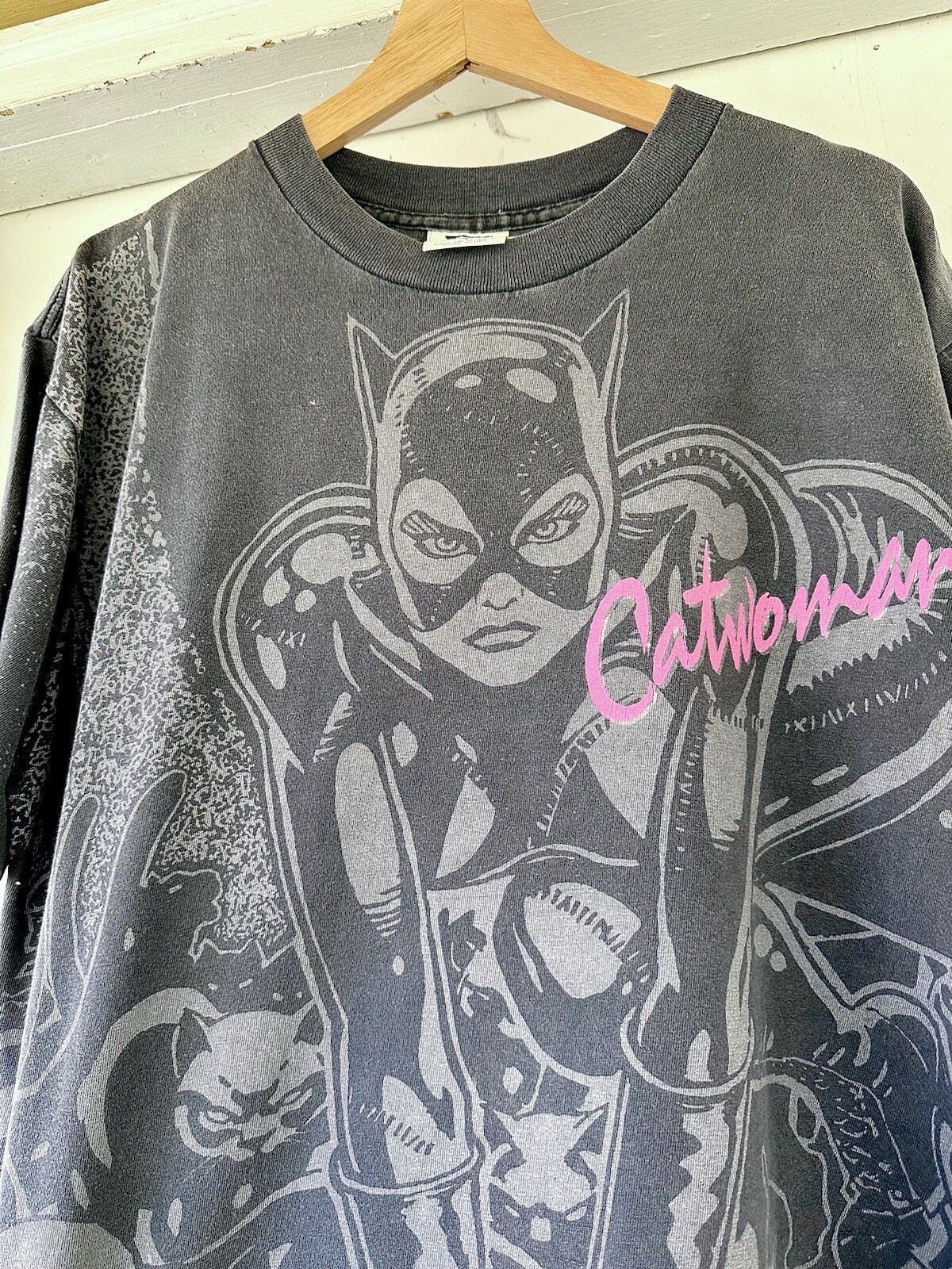 💎 RARE Catwoman "Batman Returns" Vintage Comic Shirt Gem