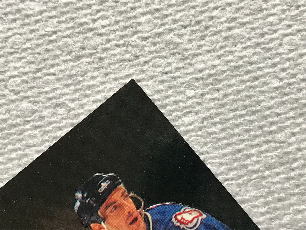 GORGEOUS 1996-97 FLEER METAL UNIVERSE LETHAL WEAPON JOE