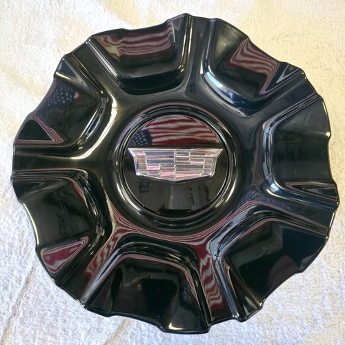 GM 84806052 CADILLAC ESCALADE IQ 2025 GLOSS BLACK CENTER CAP - Picture 2 of 5