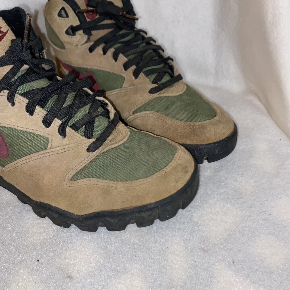 De Colección Nike ACG Caldera Años 90 Gamuza Botas de Senderismo RARAS Marrón Ciruela Swoosh Para Mujer 9 Foto 2 de 4