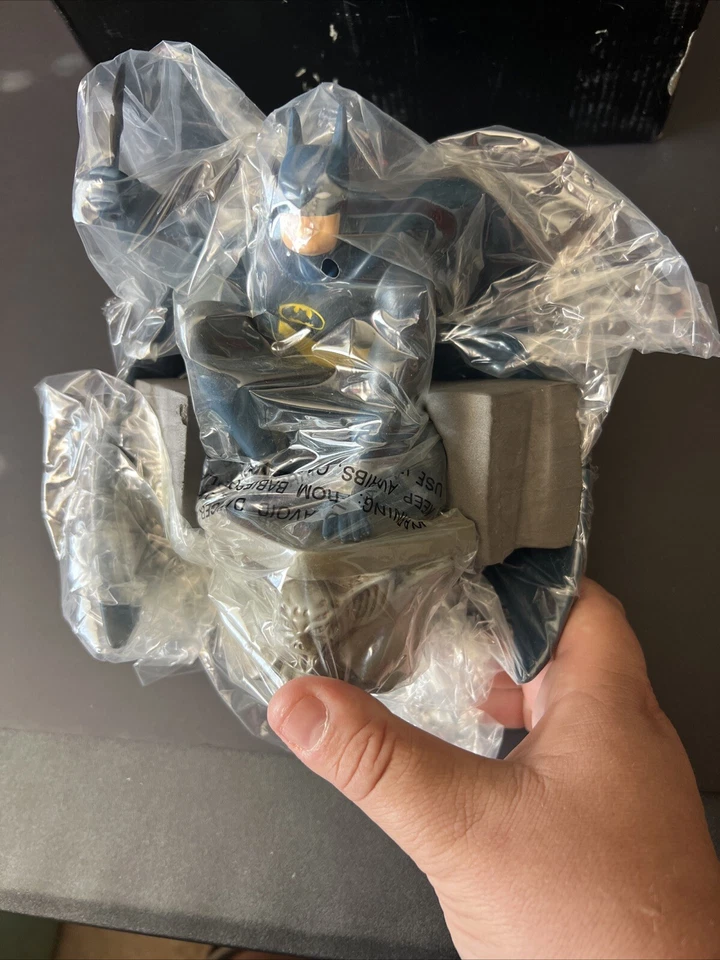 WARNER BROS BATMAN: ESTATUA Maqueta EDICIÓN LIMITADA de 1200 DC BROMISTA DIRECTO Foto 2 de 4