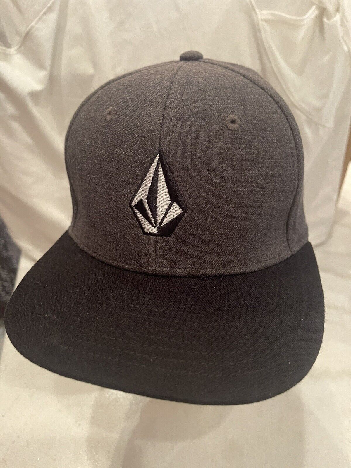 Picture 1 of 4
