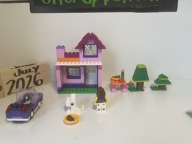LEGO Bricks and more: Pink Brick Box (4625)