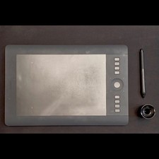 Wacom PTH651 Intuos Pro Pen and Touch Tablet - Black