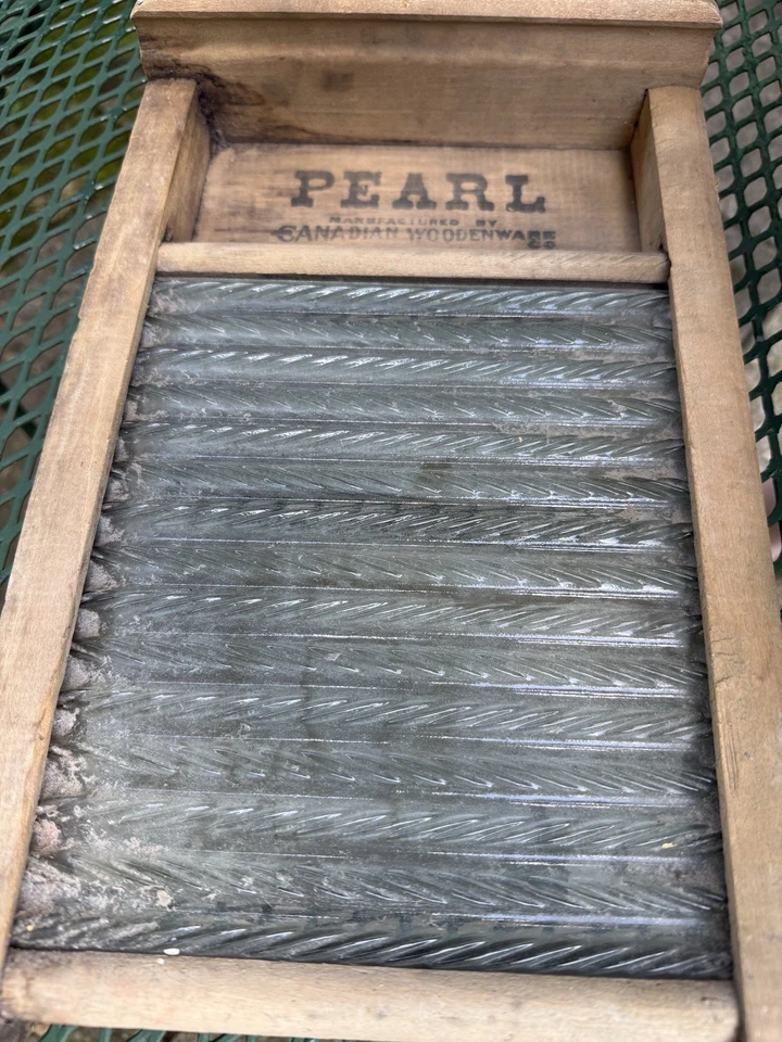 Vintage Antique Pearl Wooden Washboard Ribbed Glass Scrubbing Surface 1906-1910 - Image 3 of 4