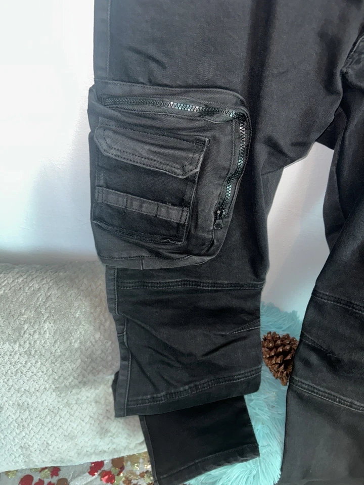 Pantalones de mezclilla cargo negros Smoke Rise para hombre Foto 3 de 4