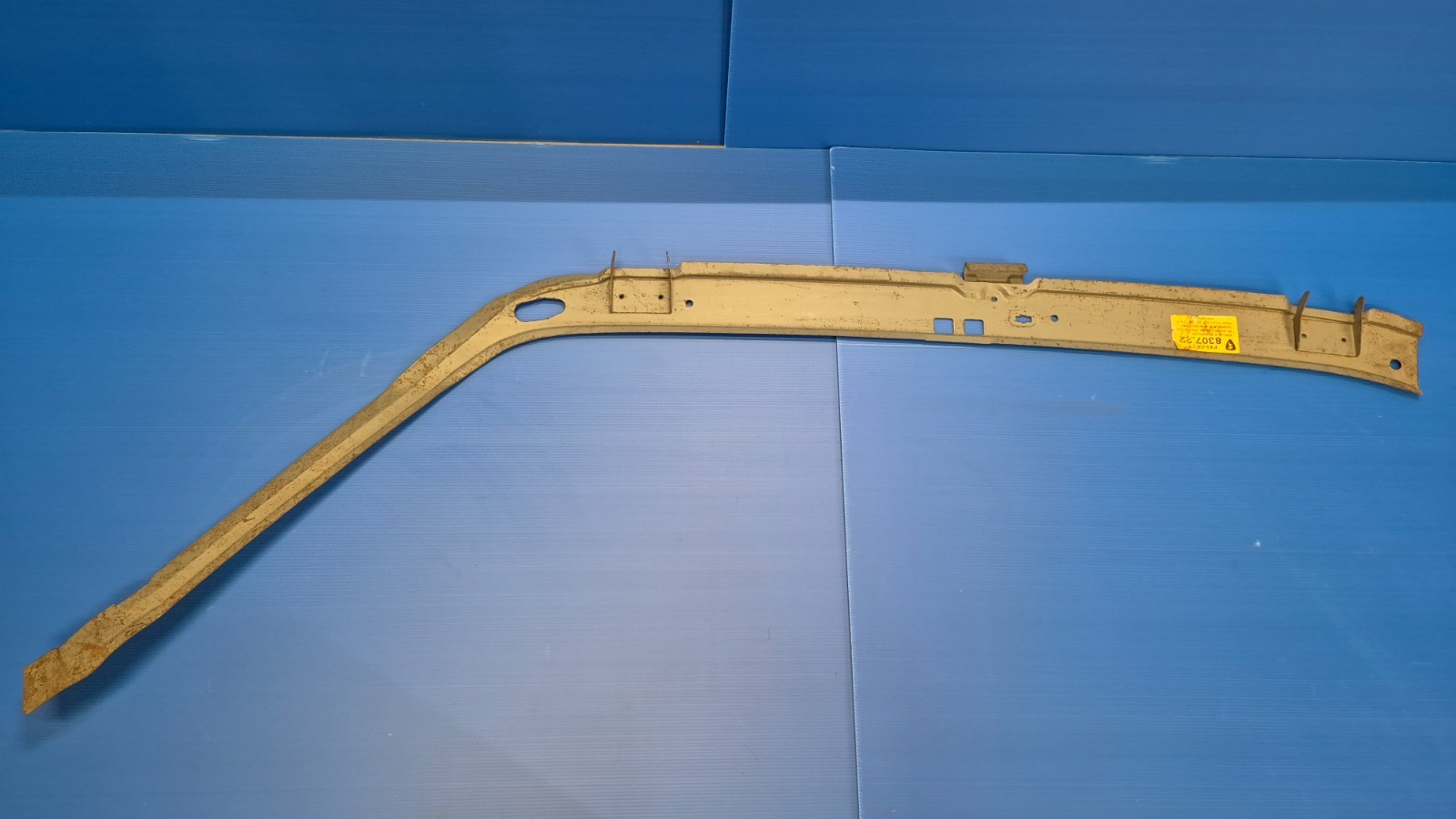 Tôle ridelle de pavillon droit Peugeot 204 304 pour stopper la rouille du toit