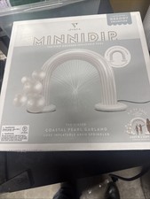 MINNIDIP Exclusive Resort Collection Garland Arch Play Sprinkler - Iridescent