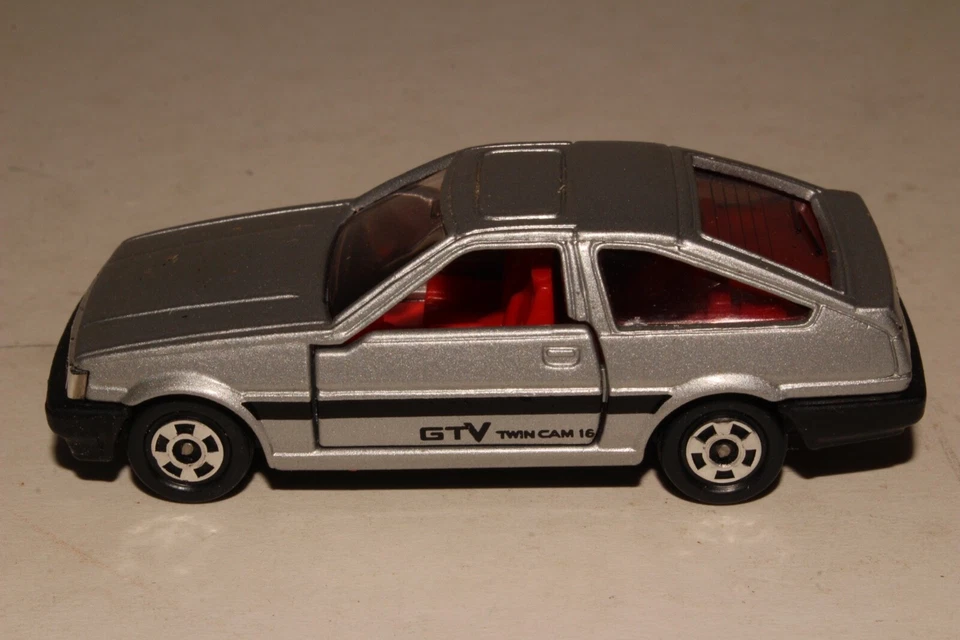 TOMICA POCKET CARS #78 TOYOTA COROLLA LEVIN 3 PUERTAS, PLATEADO, EXCELENTE, EN CAJA Foto 4 de 4