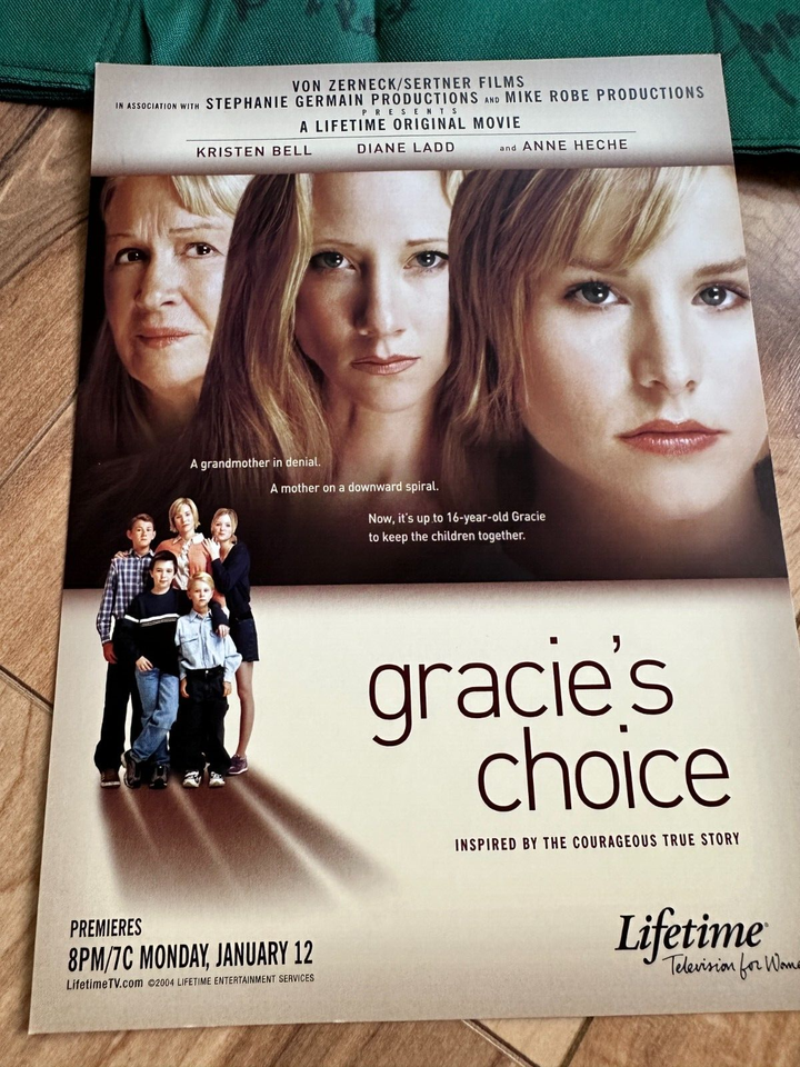 Gracie's Choice directors chair cloth back autographed Kristen Bell