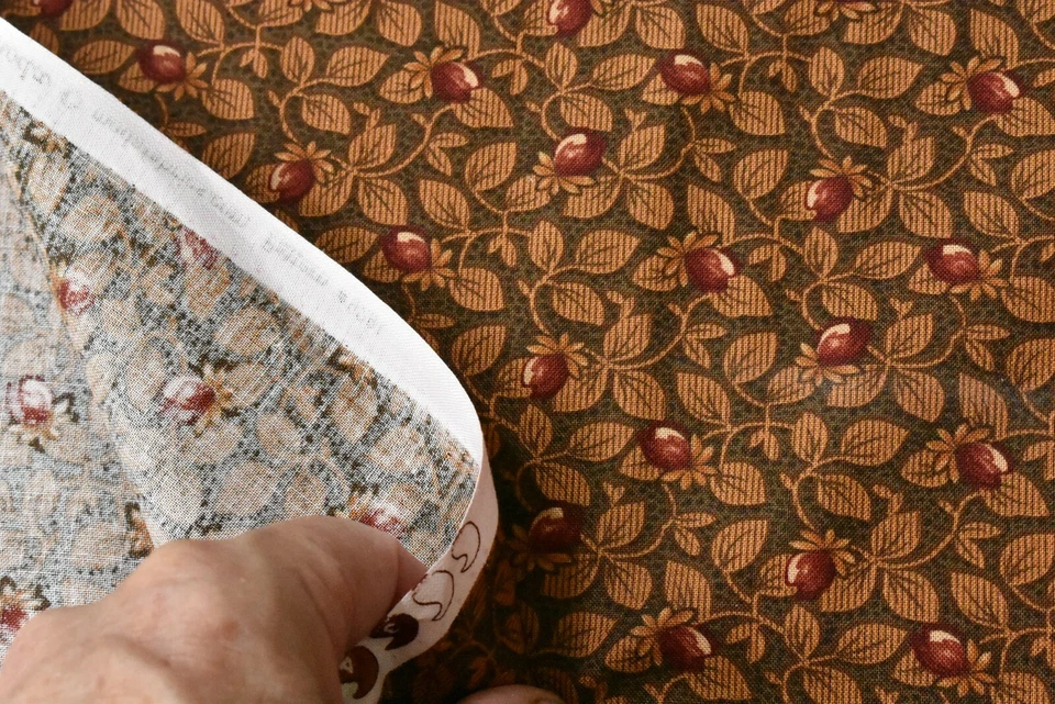 24" Long, Red Brown Calico on Brown/Moda/Kansas Troubles/Wrapped in Paisley,V568 - Image 4 of 4