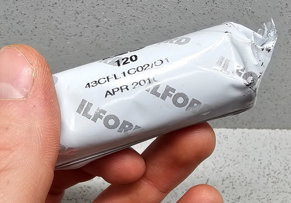 Ilford FP4 Plus 125 120 Film Sealed Expired APR 2011 Black & White - Image 3 of 4