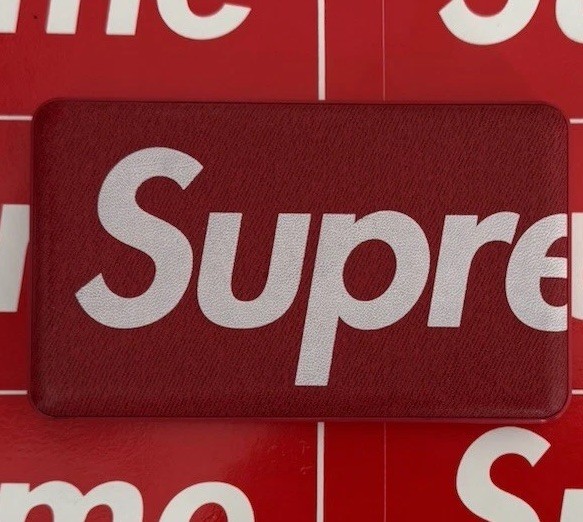 Supreme Mophie Snap+ Juice Pack Mini MagSafe Power Bank Authentic