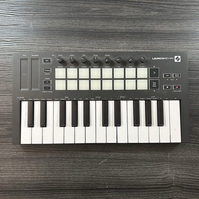 Novation Launchkey Mini 25-Key MIDI Keyboard Controller USB Pad Triggers Rotary