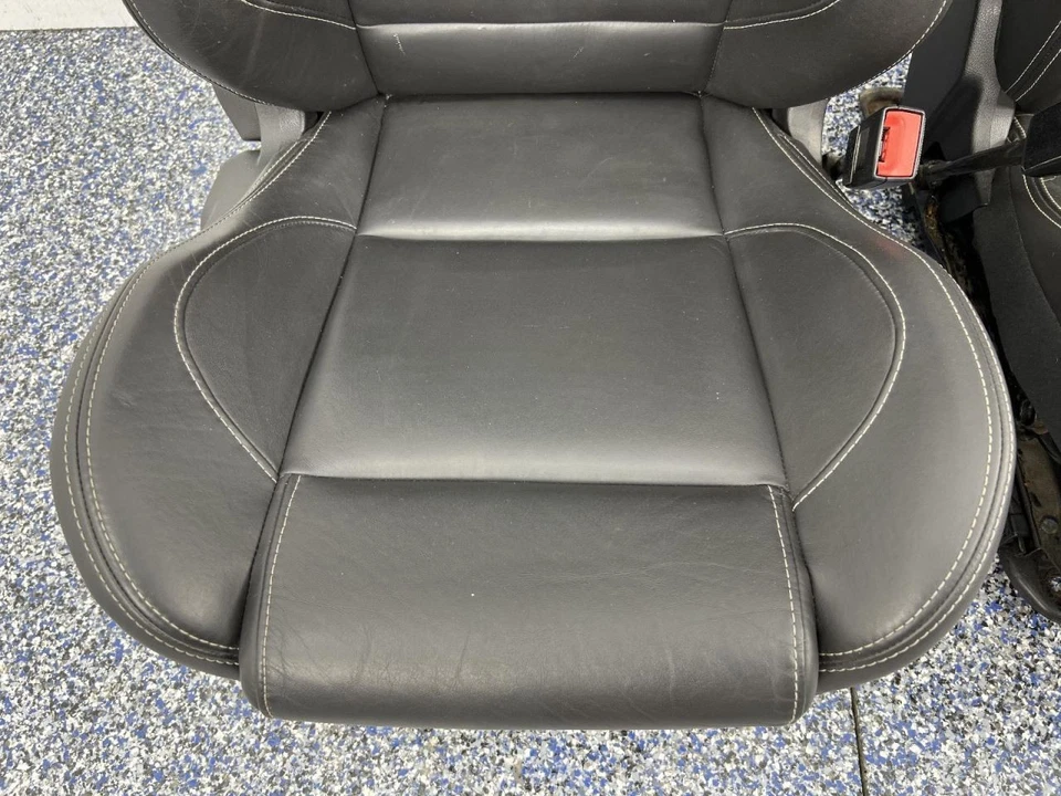 2014 Ford Focus ST Recaro Black Leather Front Bucket Seats Hatchback  FWD 898341 Foto 2 de 4