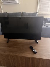 Insignia NS-32D310NA21 32" LED TV 720p Flat Screen with Remote