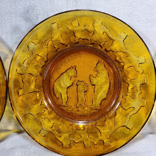Tiara Indiana Amber Glass Mugs(2) and Plates(3) Children's Nursery Rhymes - Picture 7 of 16