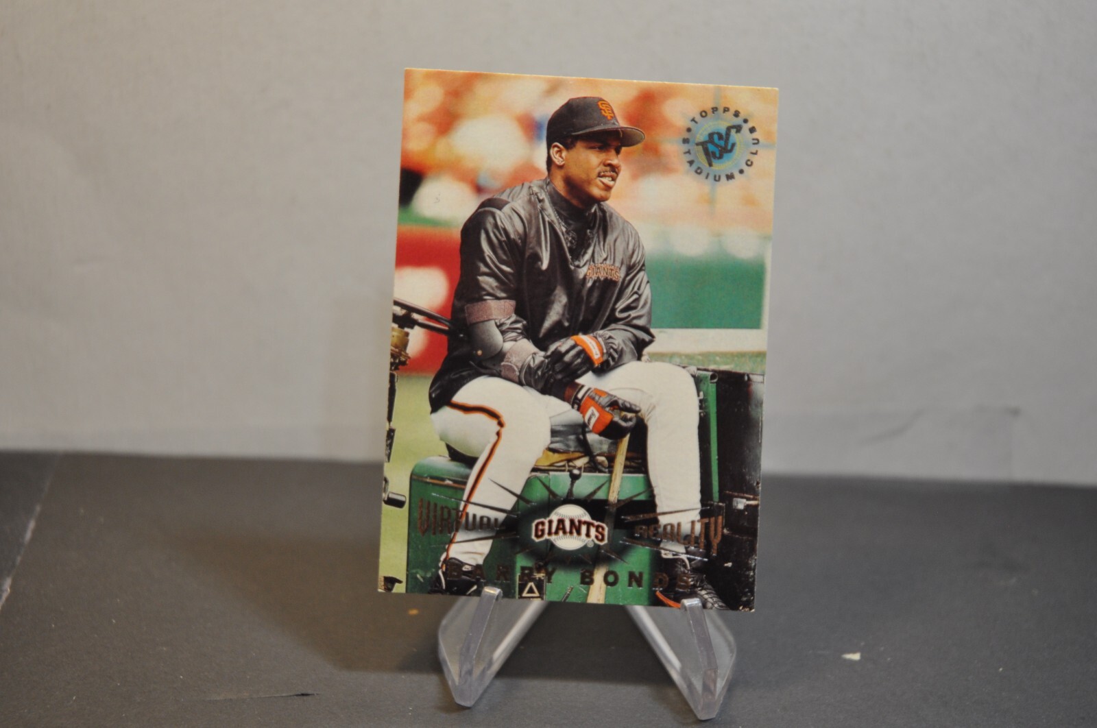 Barry Bonds 1995 Topps Stadium Club #136 virtual reality members only Baseball C