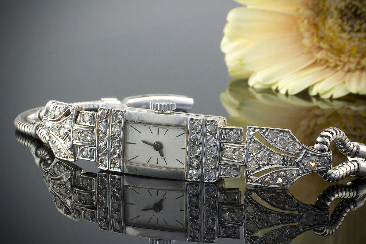 Art Deco Armbanduhr Damen Uhr mit Diamanten in Platin 585er Weißgold  Schmuck