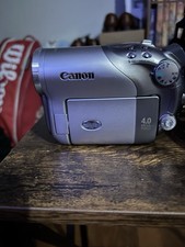 Canon DC40 4.0MP DVD Camcorder with 10X Optical Zoom Complete Bundle With Case