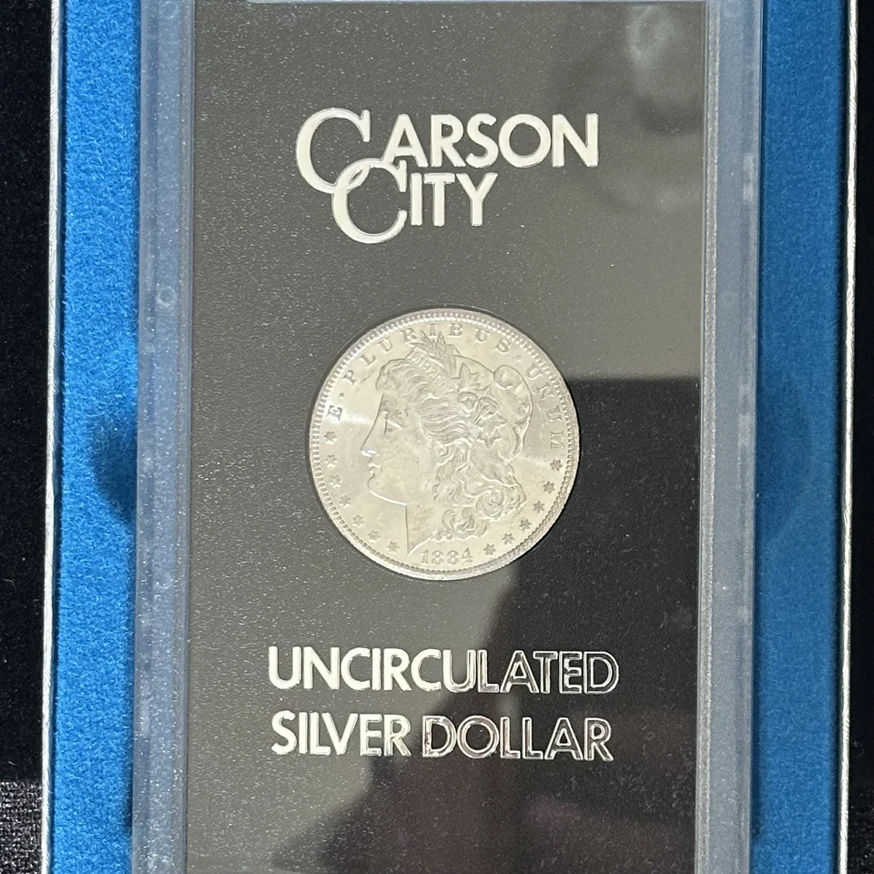 1884 - THE CARSON CITY GSA MORGAN SILVER DOLLARS $1 / HOLDER, COA+ BOX - Image 3 of 4