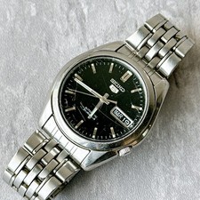 Vintage SEIKO 5 Black Dial Day Date Automatic Watch Japan 7S26-01V0