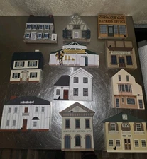 11 The Cat's Meow Village Collectibles Wooden Houses. AS IS!