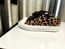 NWOT Stuart Weitzman Leopard Print Platform S...