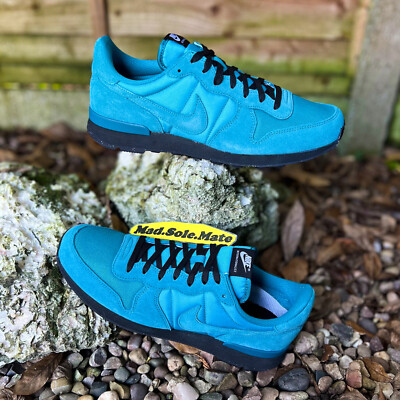 Nike Internationalist 