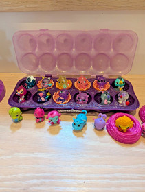 30 Hatchimals lot, includes Easter collection and all you see here.