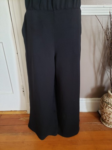 Toller schwarzer kurzärmliger Jumpsuit mit weitem Bein und Taschen von Spanx!! Größe XL Tall!! - Bild 3 von 9