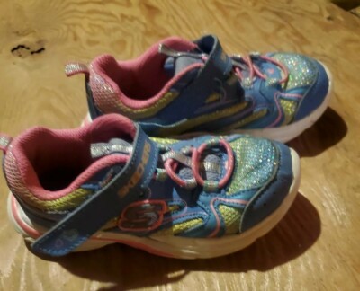 SPARKLING⭐︎ Skechers Toddler Girl multi colored sparkling Sneakers, Size US 9