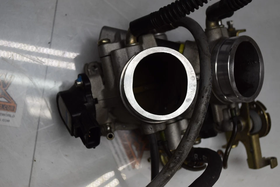 Cuerpos de acelerador FA10 OEM 6261-561 08 Aprilia Tuono 1000 R 06 07 Envío gratuito a Estados Unidos Foto 3 de 4