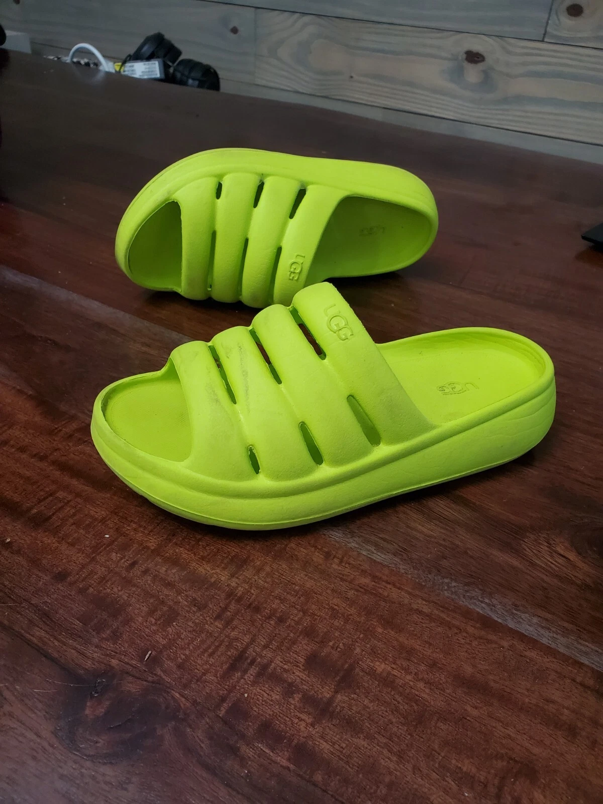 Sandali UGG bambini giovani taglia 2 anni sport sì scarpe slip on slide