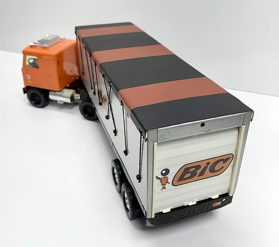 Grande 21 1/2” Vintage Máximo Overdrive Arte Folclórica Semi Caminhão Laranja BiC 🔥 - Imagem 3 de 4