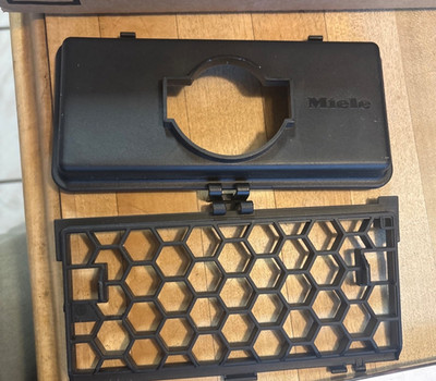 MIELE VACUUM Genuine Filter door 051-093-1 PP & Cage 05089130