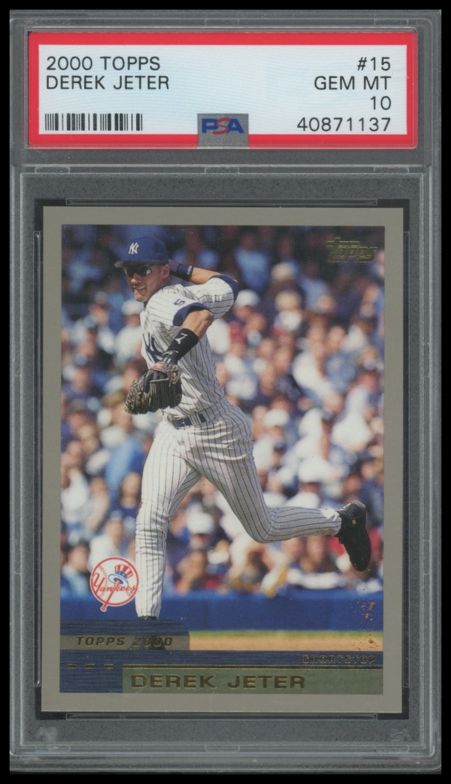 2000 Topps #15 Derek Jeter PSA 10