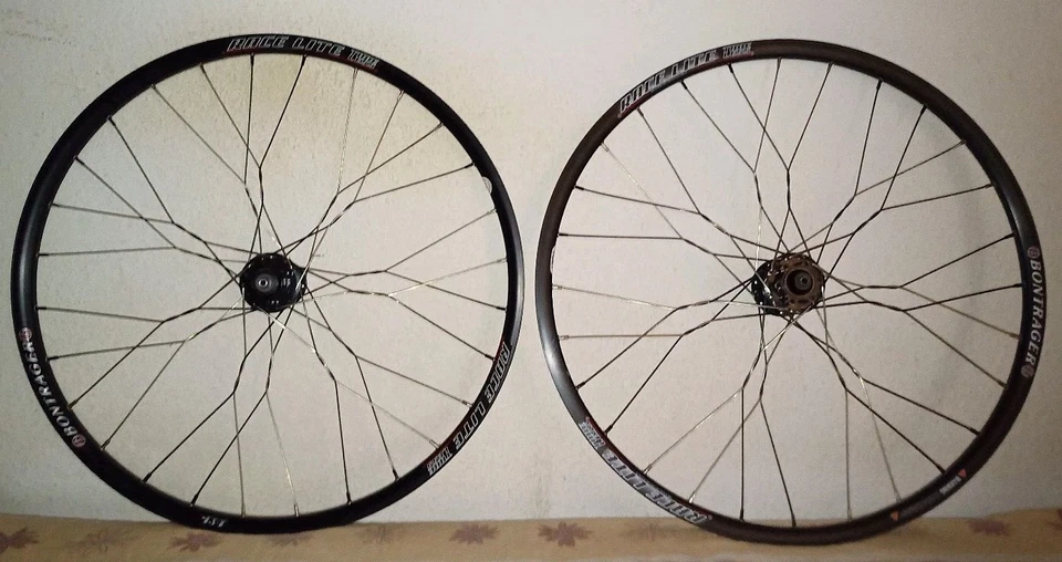 Bontrager, DT-Swiss, Laufradsatz, Race Lite, 26", 2 farbige Wurzel-Speichen,