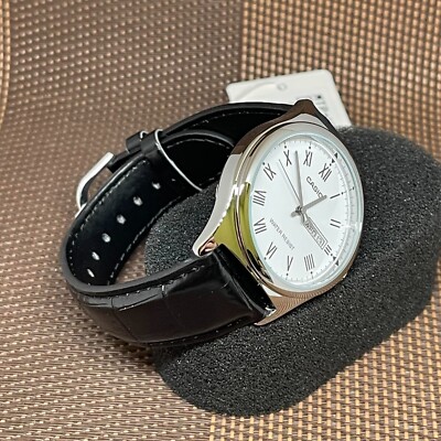 Orologio Casio da polso per uomo, MTP-V006L-7B, quadrante bianco con segna data e giorno, cinturino in pelle nero