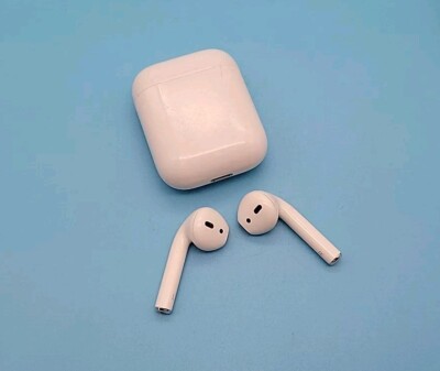 Apple AirPods 2 - 2nd Generation - Model A2031 - 1602 Charging