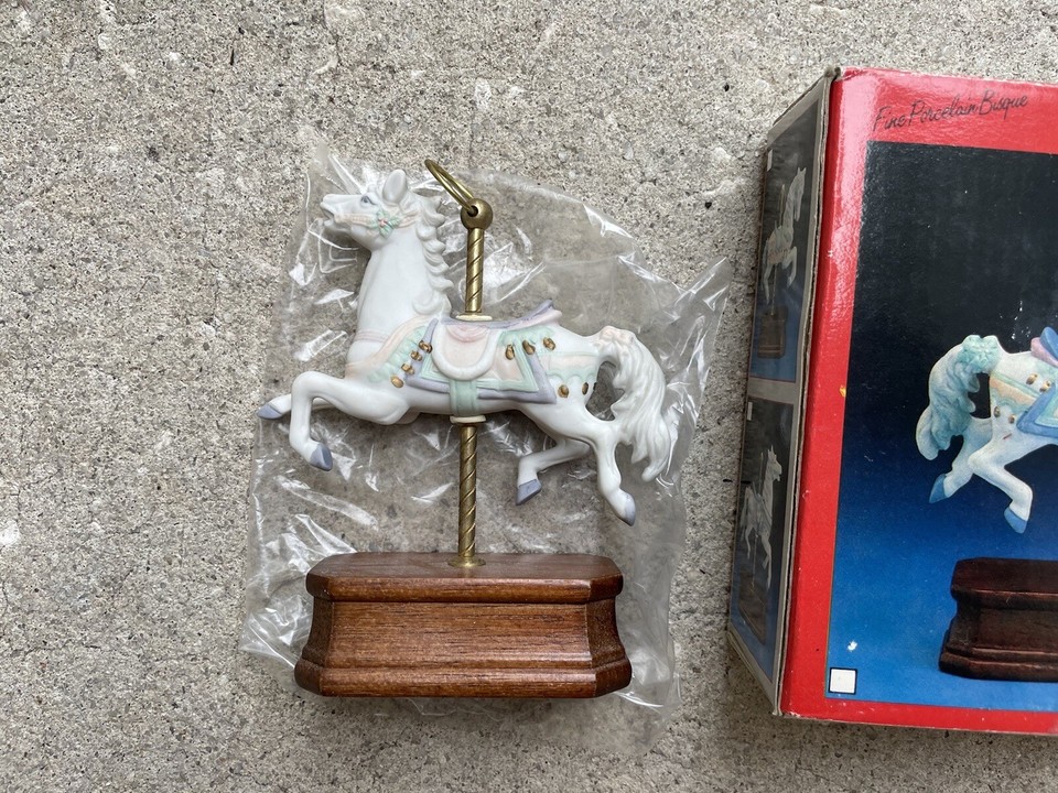 New Vintage Artmark Fine Porcelain Bisque Carousel Horse Christmas