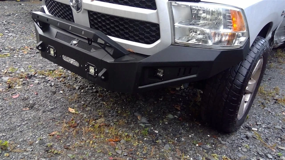 (LOCAL PICKUP ONLY) Front Bumper Classic Style 5 Lug Wheel Fits 15-24 DODGE 1500 Foto 2 de 4