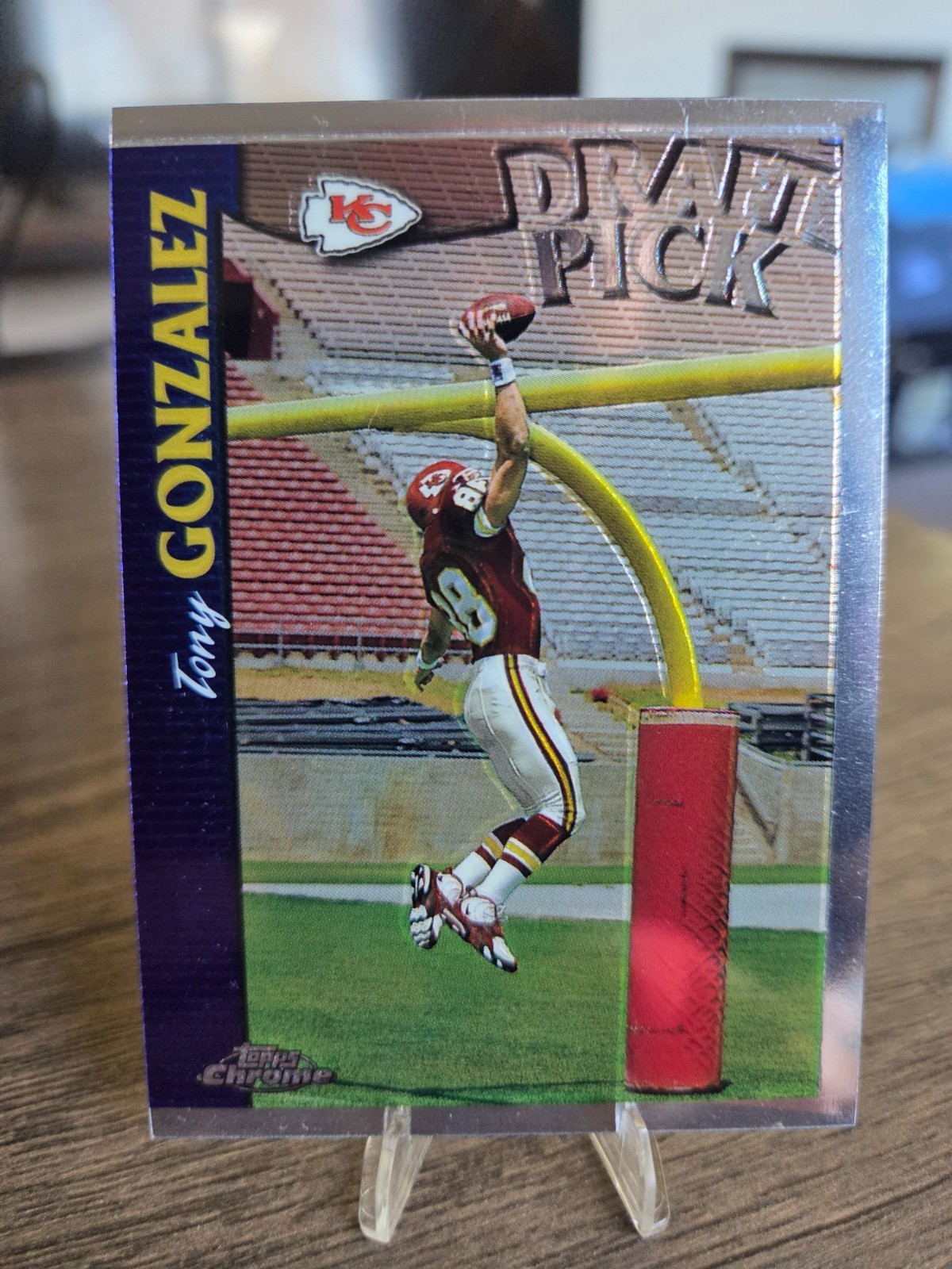 1997 Tony Gonzalez Topps Chrome RC #24
