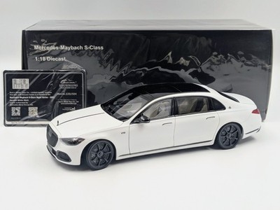 1:18 Almost Real ALM820142 Mercedes Maybach S-Class Night Series White Matt