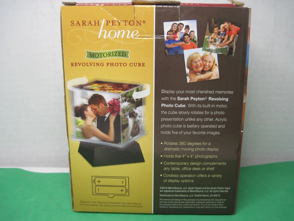 Cubo de fotos giratorio motorizado Sarah Peyton Home contiene fotos de 4" x 4" NUEVO Foto 4 de 4