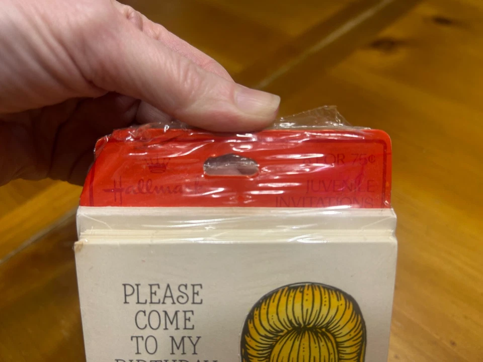 Lote De Colección De 3 Invitaciones De Cumpleaños Muñeca De Papel Joan Walsh Anglund, Nuevo En Paquete 8 unidades Foto 4 de 4