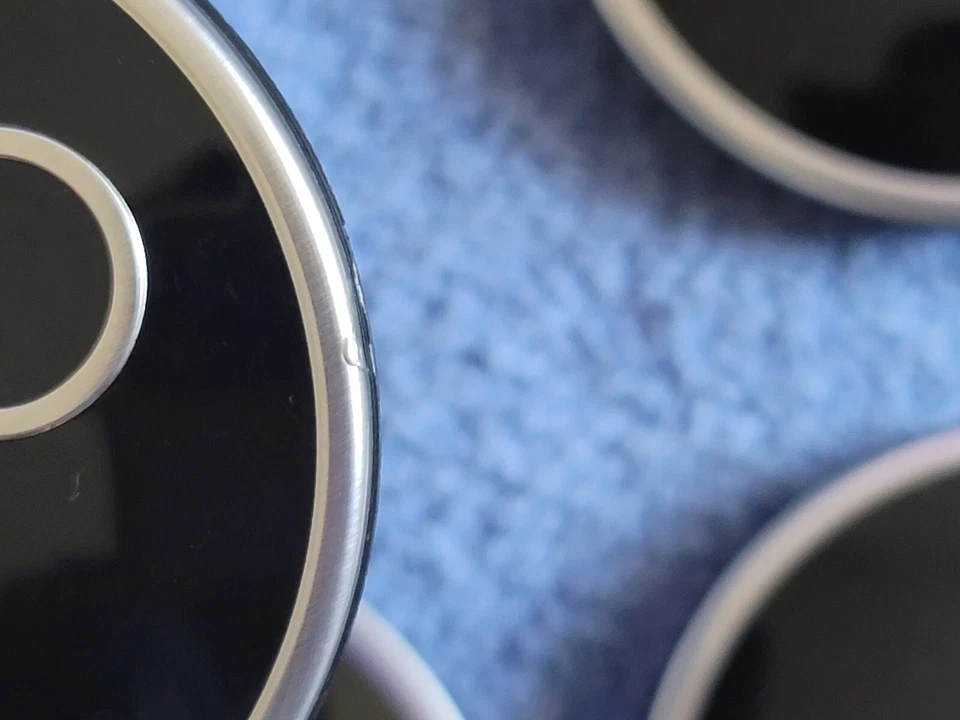 Set of 4 Genuine OEM 2018-2025 Audi center caps 61mm GLOSS BLACK P/N 81A601170 - Image 4 of 4