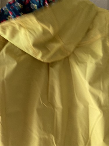 LITTLE GIRLS SIZE 110 (US 4) YELLOW RAIN JACKET FLOWERS/BIRDS/BUTTERFLIES NWT - Picture 8 of 10