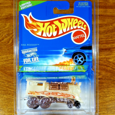 Hot Wheels Vintage Treasure Hunt Rail Rodder Pearl White 12/12
