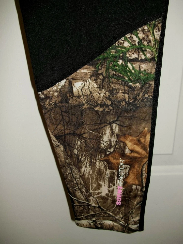 HABIT Womens Gunstock Hollow Base Layer Leggings Realtree Black Med Scent Factor - Image 4 of 4